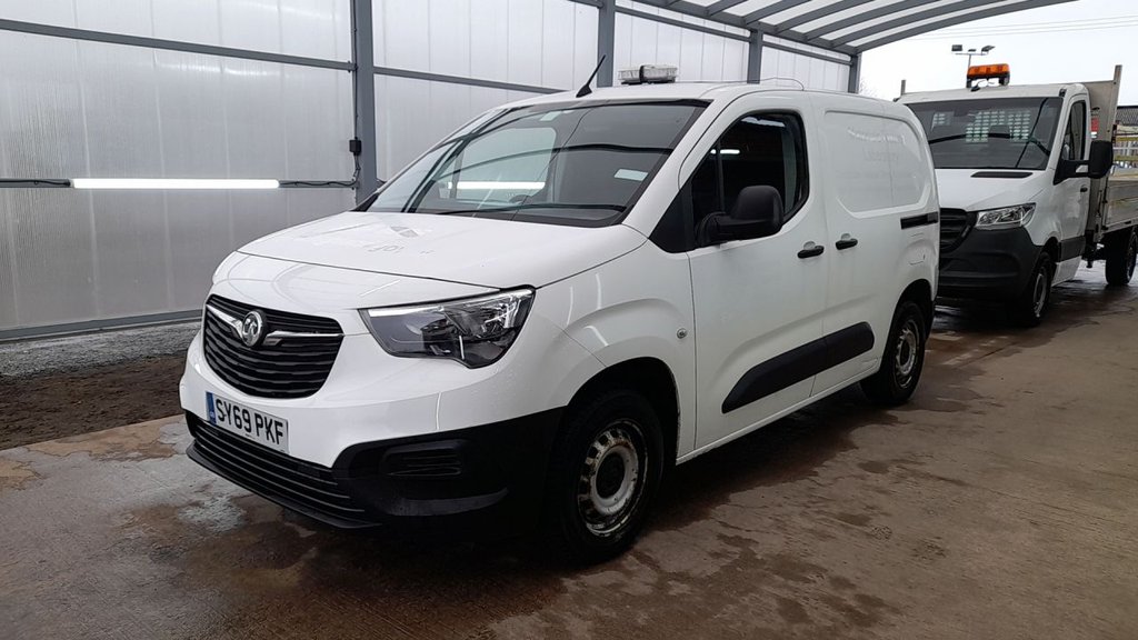 Used Vauxhall Combo 2019 for sale - 77703504: Photo 2