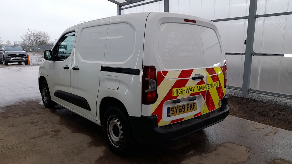 Used Vauxhall Combo 2019 for sale - 77703504: Photo 3