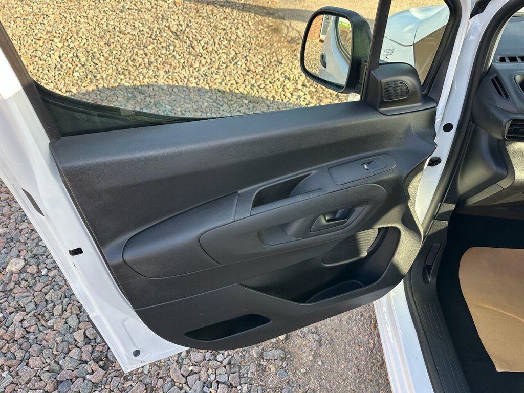 Used Vauxhall Combo 2019 for sale - 77631630: Photo 43