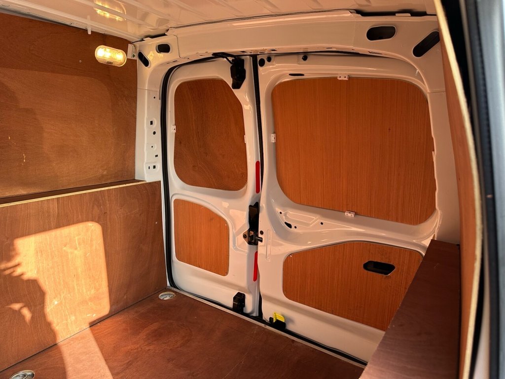 Used Vauxhall Combo 2019 for sale - 77631630: Photo 9