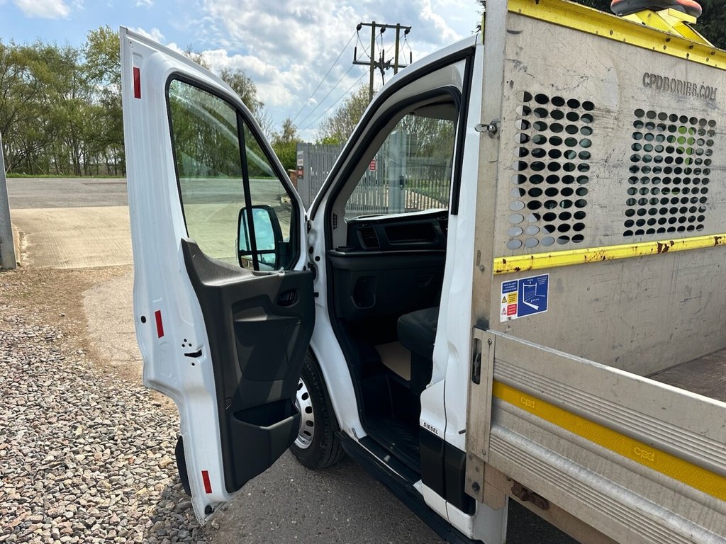 Vehicle 33