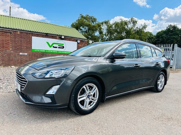 Used Ford Focus 2021 for sale - 75135484: Photo 2