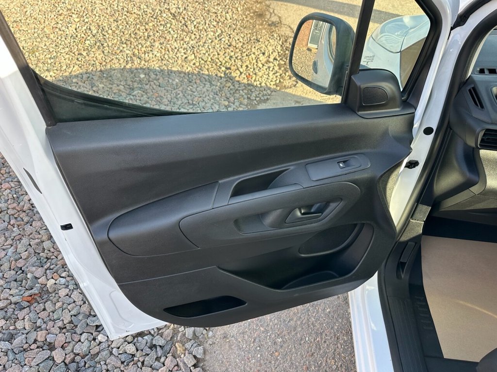 Used Peugeot Partner 2019 for sale - 77805976: Photo 42