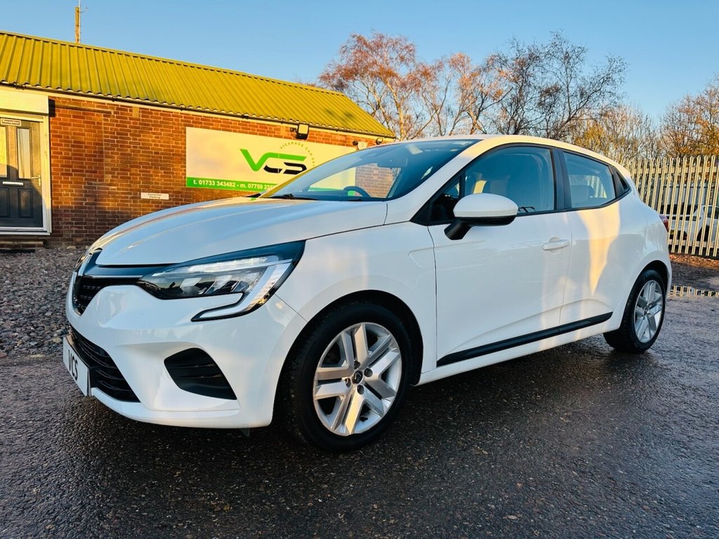 Used Renault Clio 2021 for sale - 76591197: Photo 4