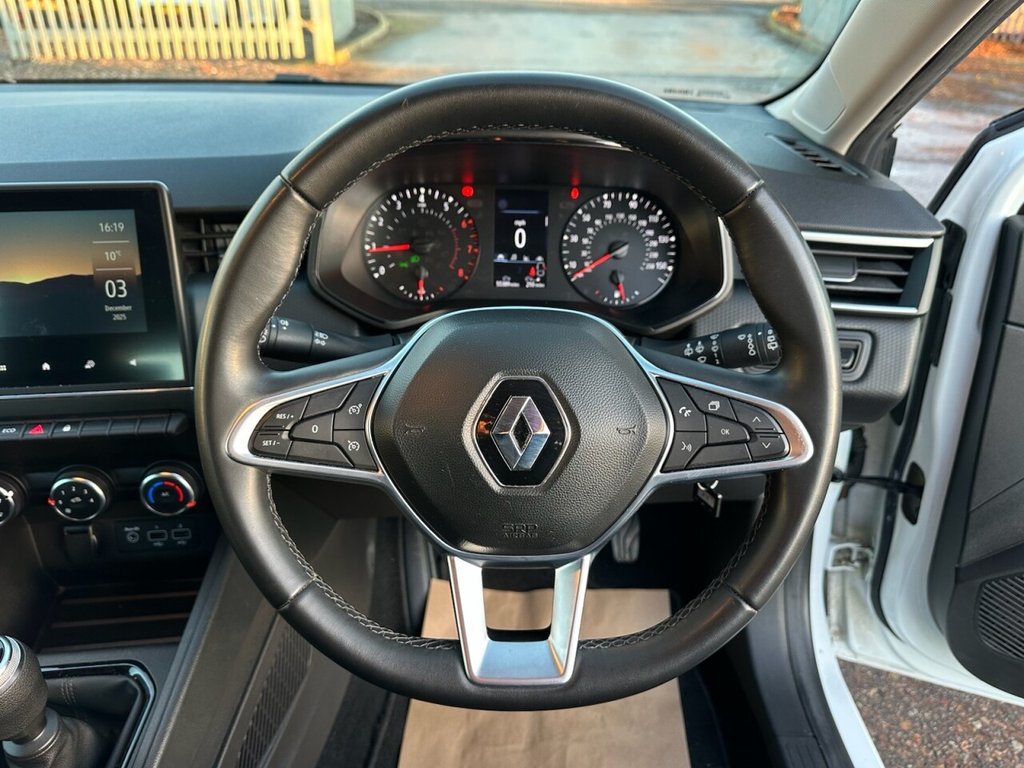 Used Renault Clio 2021 for sale - 76591197: Photo 42