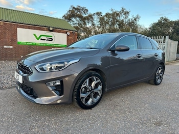 Used Kia Ceed 2021 for sale - 76147647: Photo