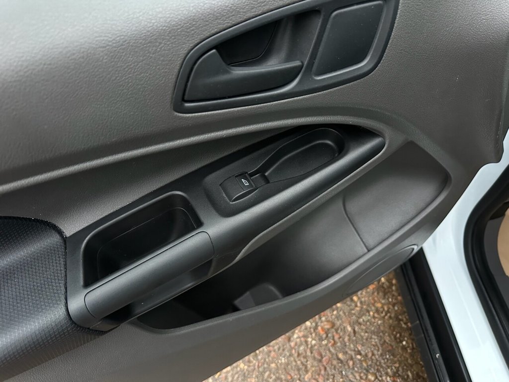 Used Ford Transit Connect 2019 for sale - 77161800: Photo 41