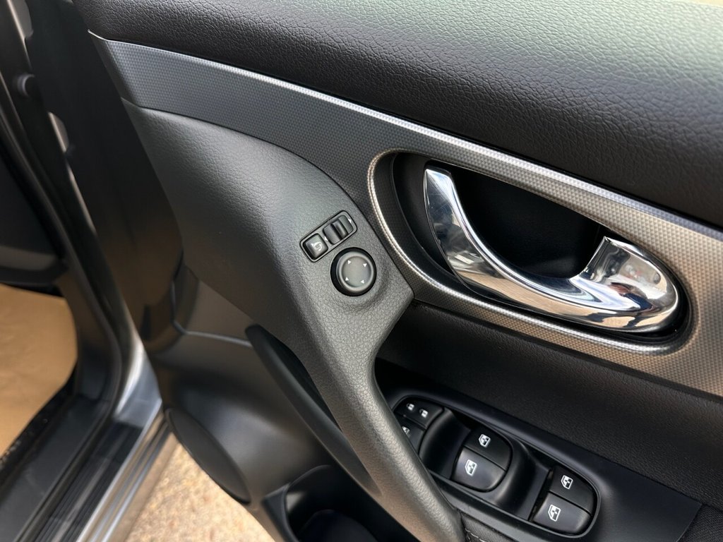 Used Nissan Qashqai 2017 for sale - 78158530: Photo 41