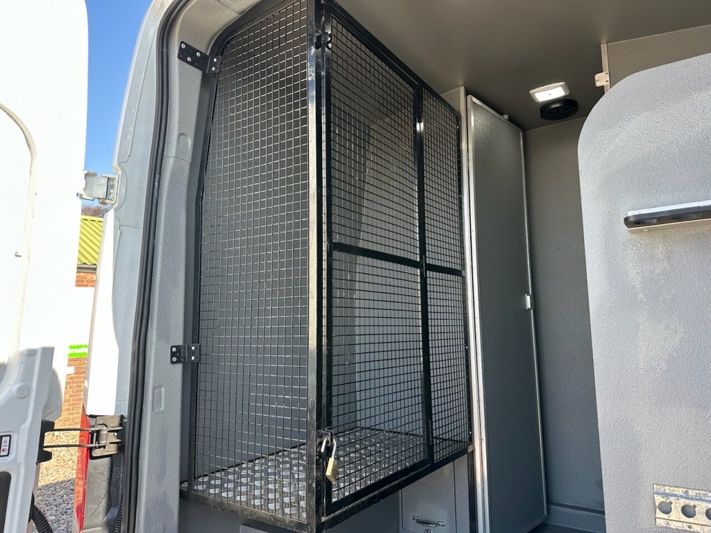 Used Ford Transit 2020 for sale - 78096051: Photo 32