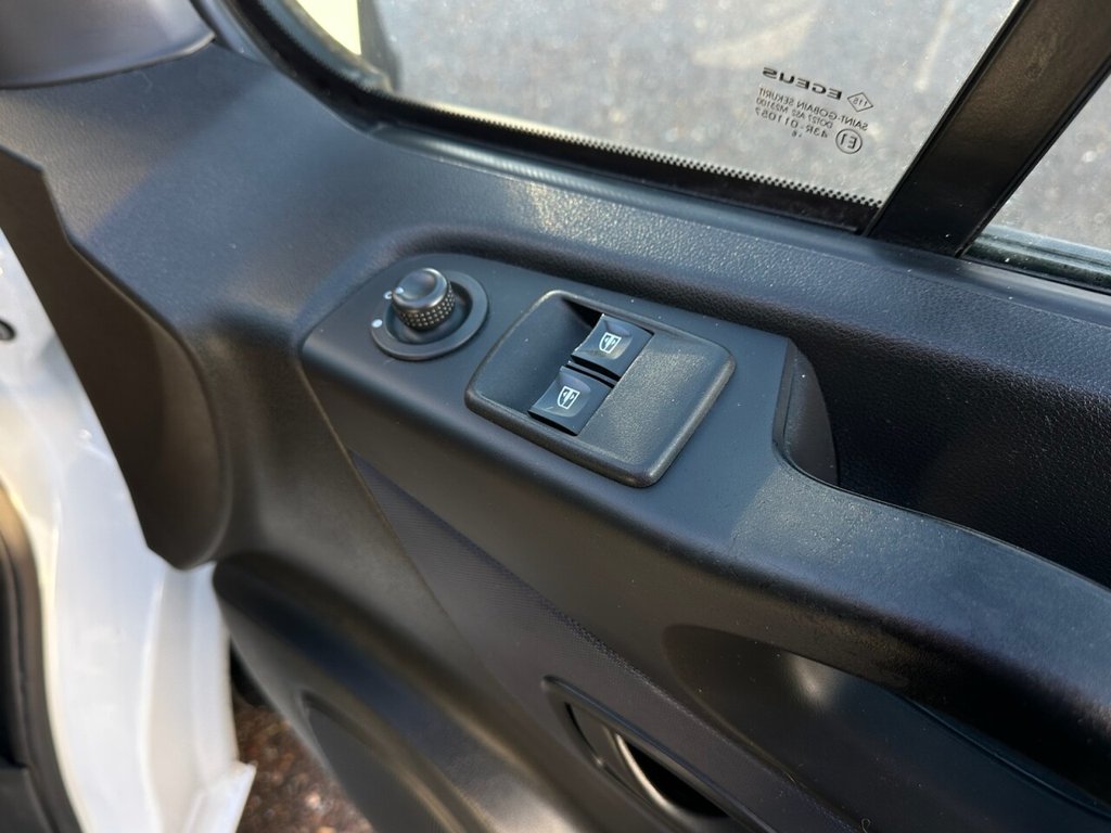 Used Vauxhall Vivaro 2016 for sale - 77313231: Photo 49