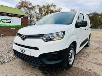 Used Toyota ProAce 2022 for sale - 76323737: Photo