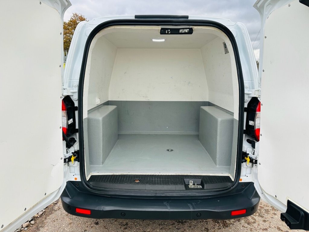 Used Ford Transit Courier 2021 for sale - 76520455: Photo 19