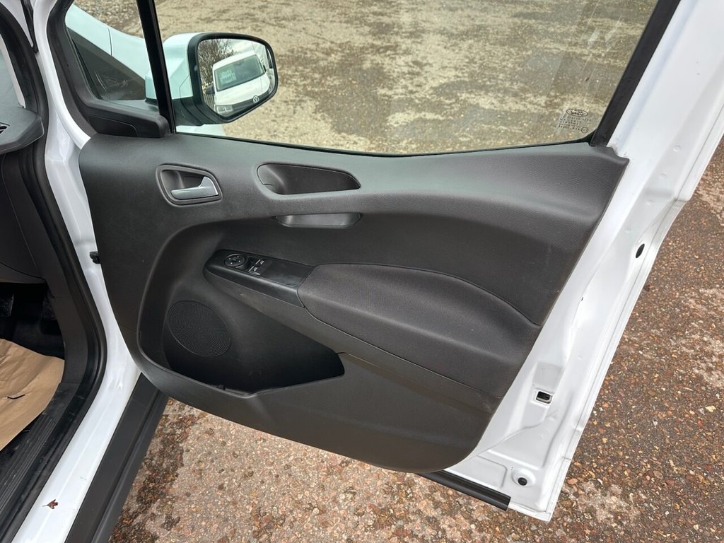 Used Ford Transit Courier 2021 for sale - 76520455: Photo 30