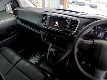 Used Peugeot Expert 2019 for sale - 77703510: Photo