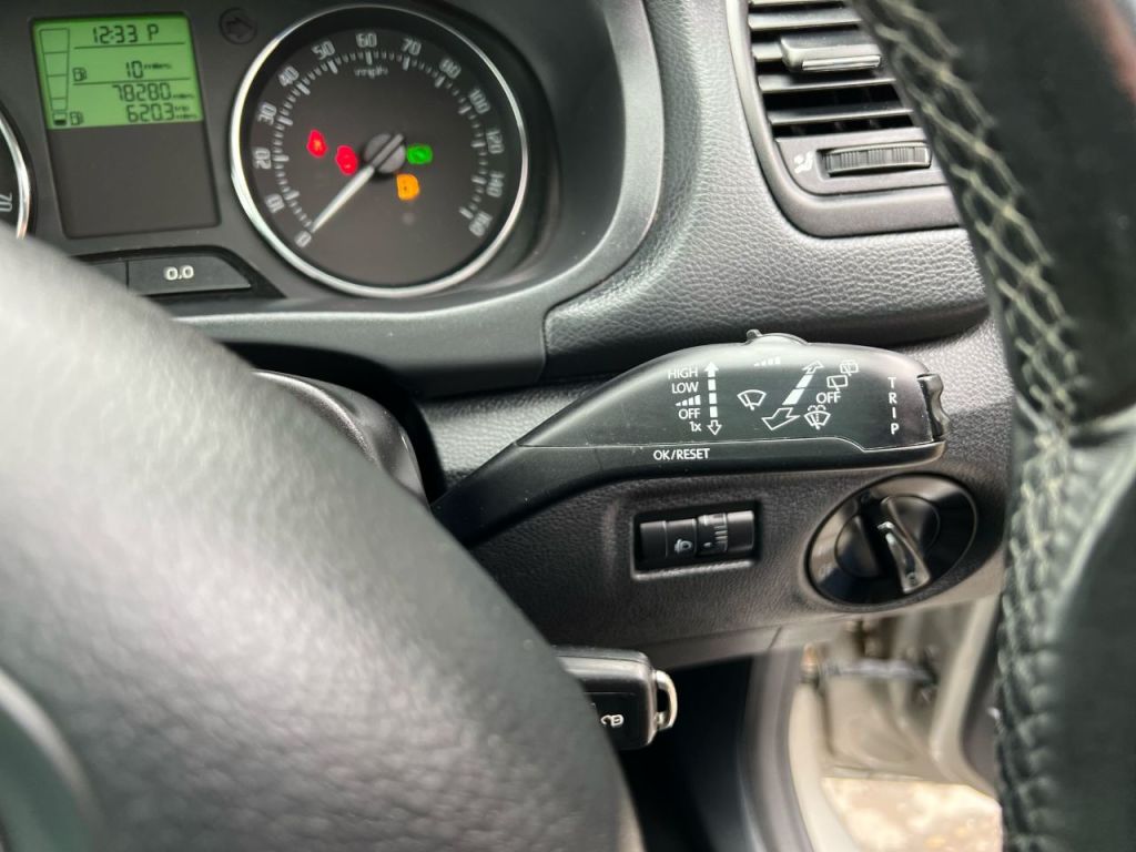 Used Skoda Roomster 2014 for sale - 77805391: Photo 32