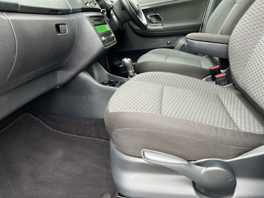 Used Skoda Roomster 2014 for sale - 77805391: Photo 33