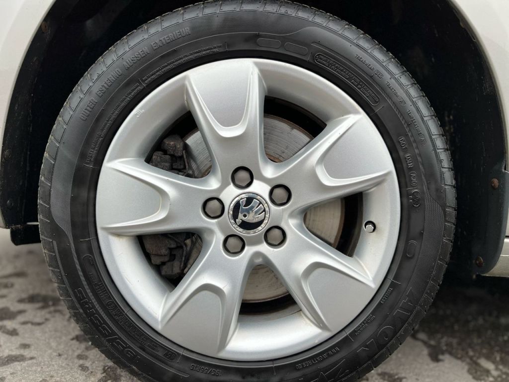 Used Skoda Roomster 2014 for sale - 77805391: Photo 34