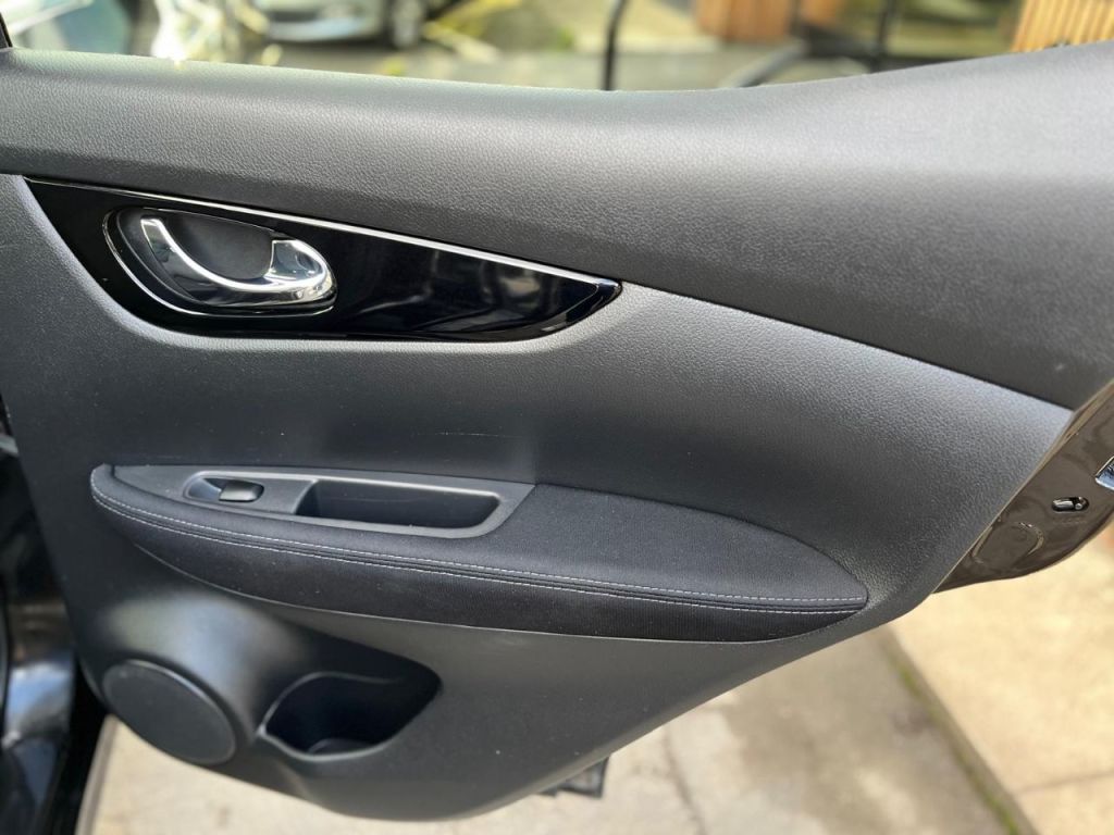 Used Nissan Qashqai 2014 for sale - 76469367: Photo 16