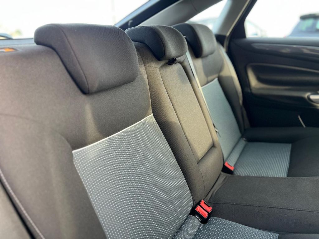 Used Ford Mondeo 2012 for sale - 77136024: Photo 21