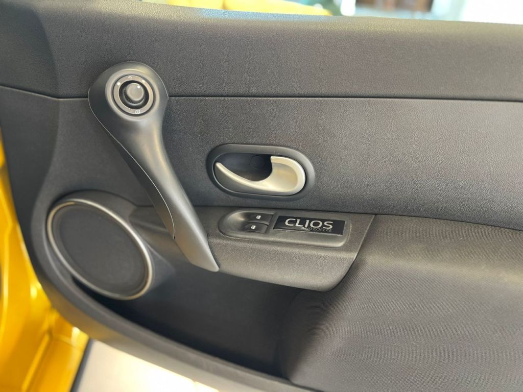 Used Renault Clio 2007 for sale - 78153455: Photo 12