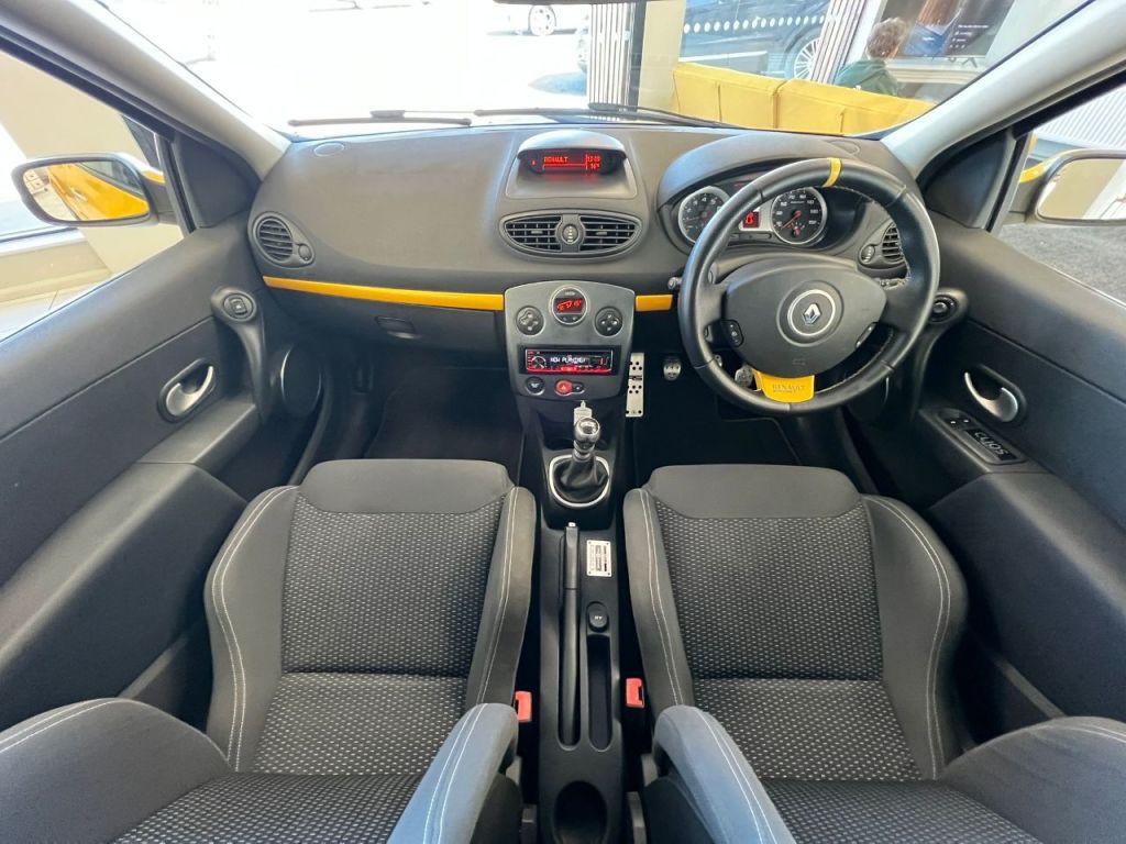 Used Renault Clio 2007 for sale - 78153455: Photo 32