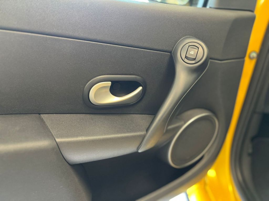 Used Renault Clio 2007 for sale - 78153455: Photo 41