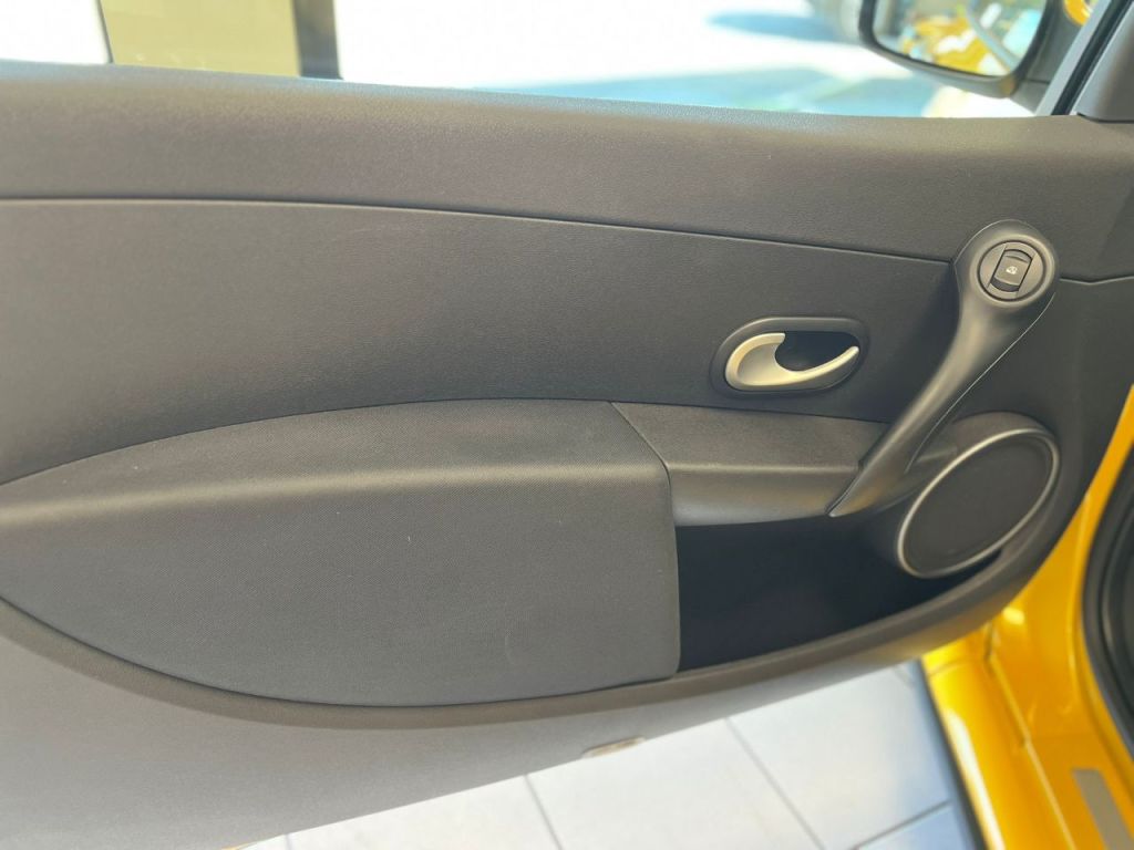 Used Renault Clio 2007 for sale - 78153455: Photo 42