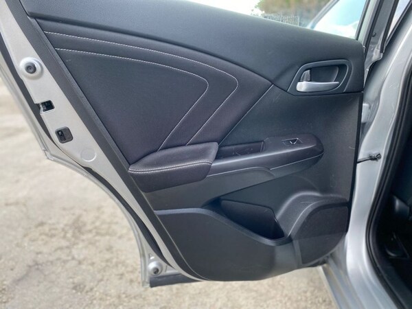 Used Honda Civic 2015 for sale - 75516137: Photo 20
