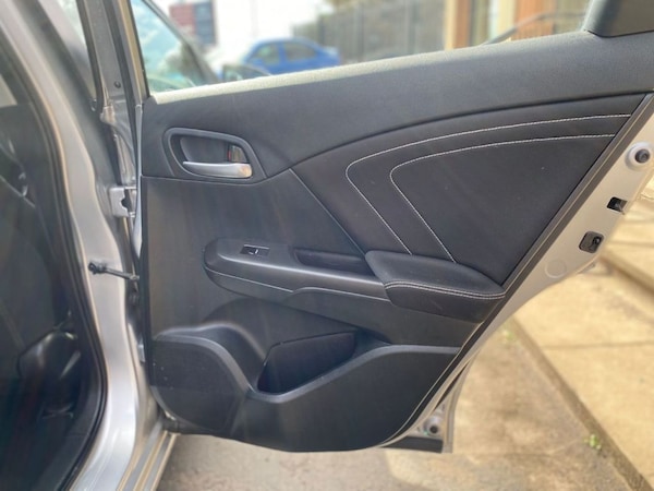 Used Honda Civic 2015 for sale - 75516137: Photo 24