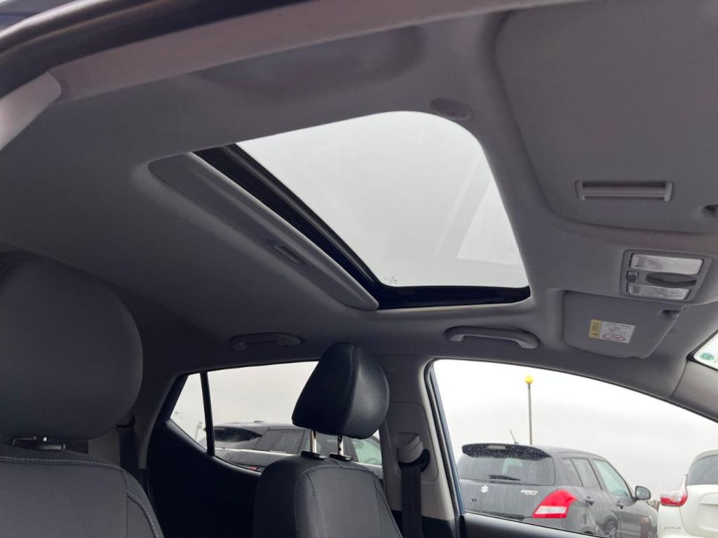 Used Hyundai i10 2017 for sale - 77685100: Photo 25