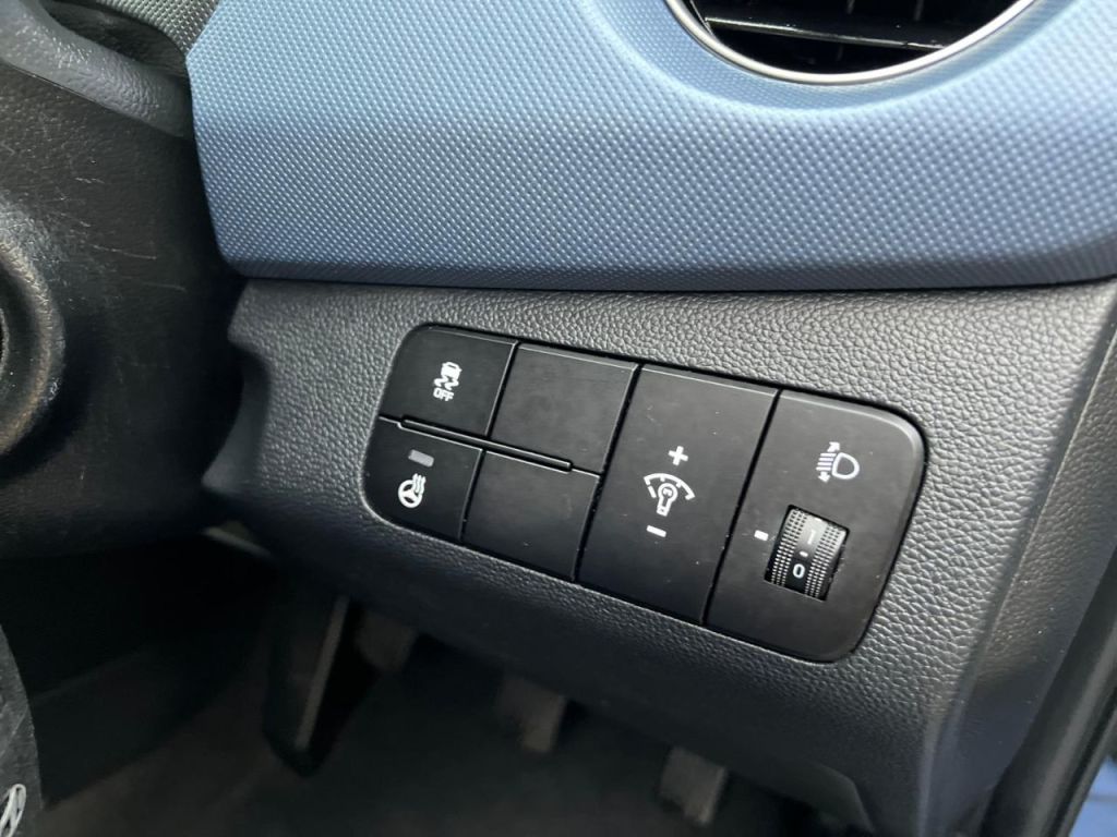 Used Hyundai i10 2017 for sale - 77685100: Photo 26