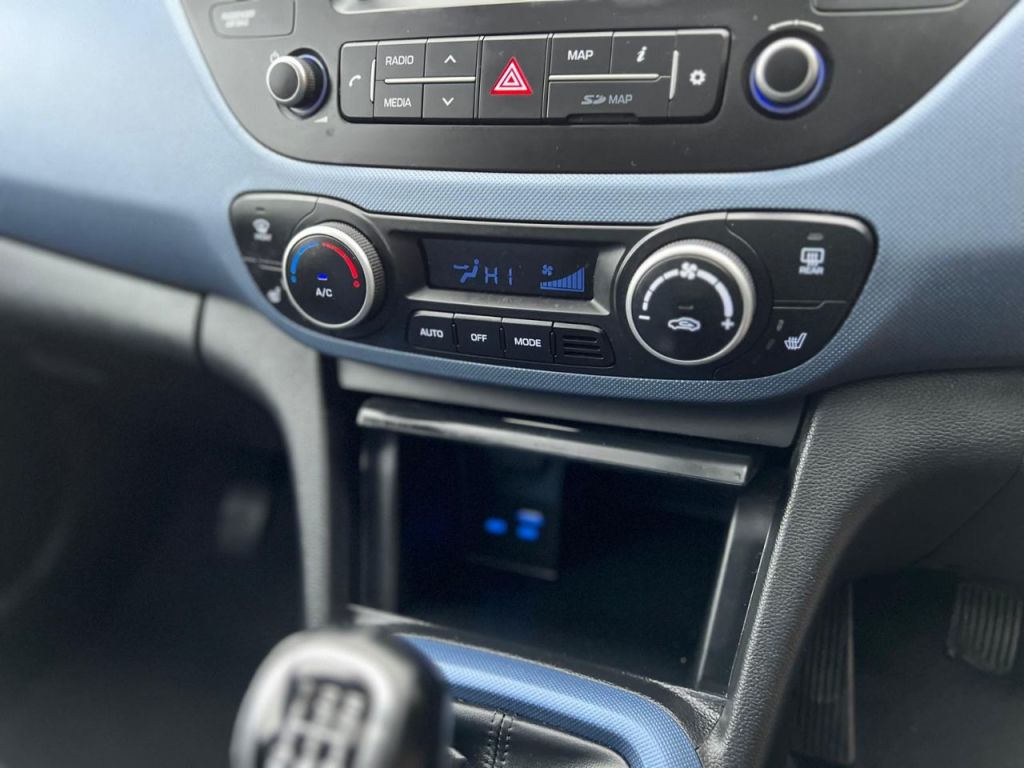 Used Hyundai i10 2017 for sale - 77685100: Photo 31