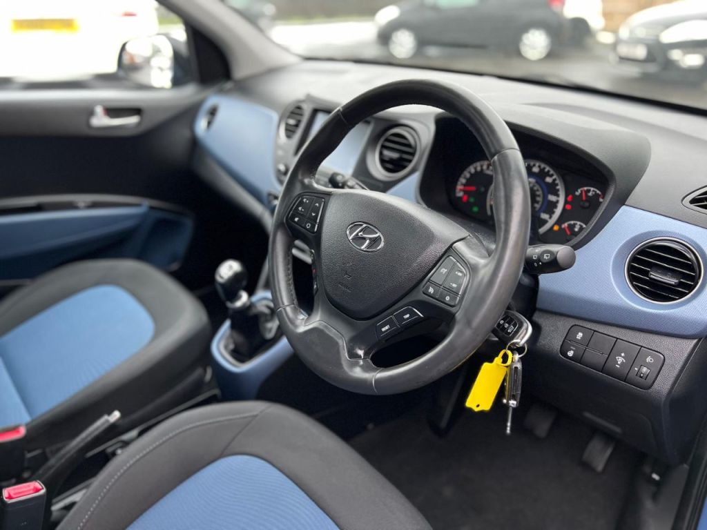 Used Hyundai i10 2017 for sale - 77685100: Photo 8