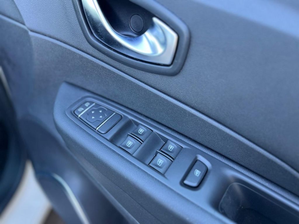 Used Renault Captur 2018 for sale - 77685093: Photo 20