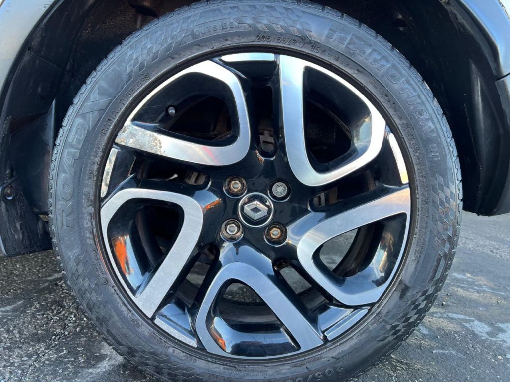 Used Renault Captur 2018 for sale - 77685093: Photo 42