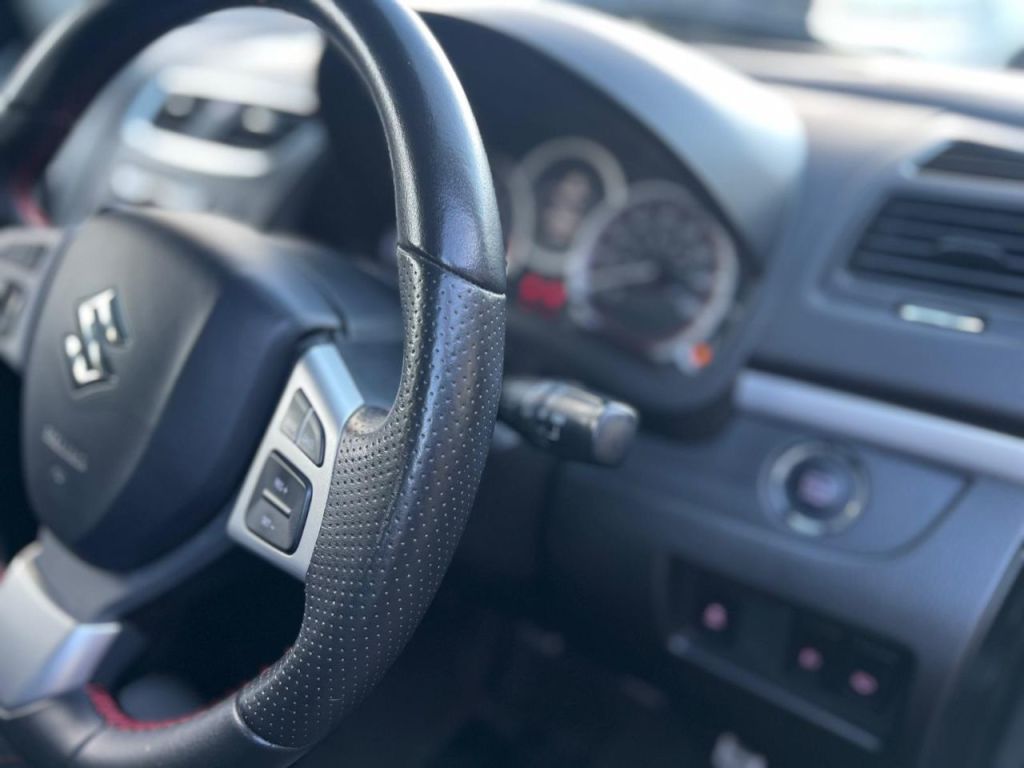 Used Suzuki Swift 2014 for sale - 77171476: Photo 13