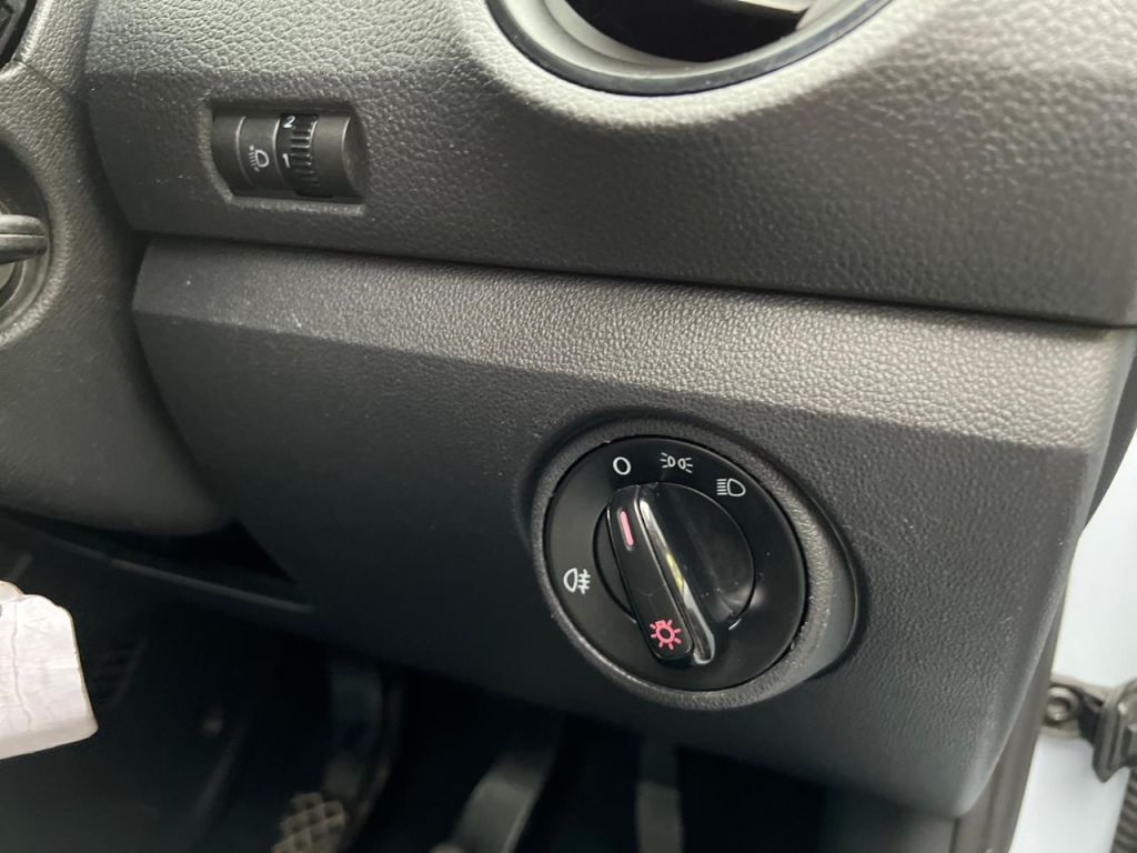 Used Volkswagen up! 2012 for sale - 76734875: Photo 24