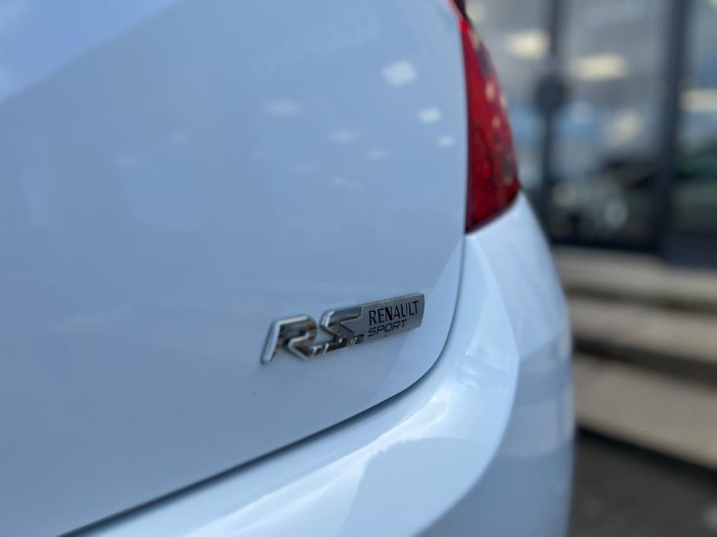 Used Renault Clio 2010 for sale - 76290866: Photo 10