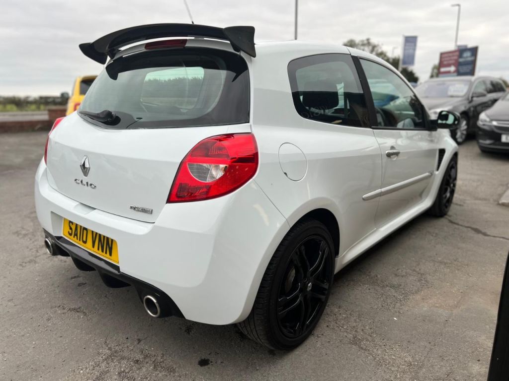 Used Renault Clio 2010 for sale - 76290866: Photo 5