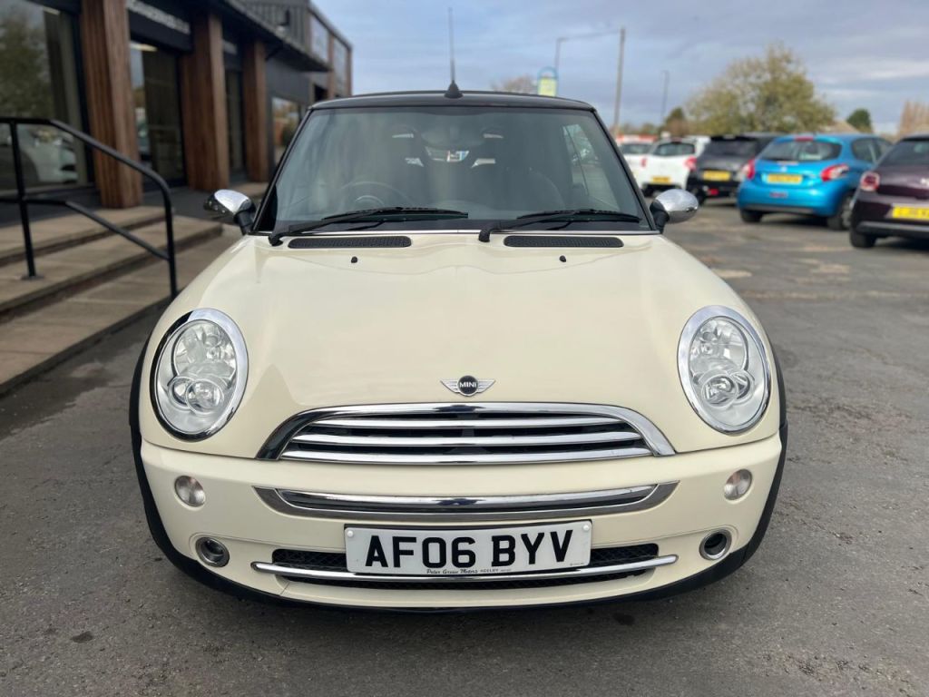 Used MINI Convertible 2006 for sale - 77685075: Photo 20