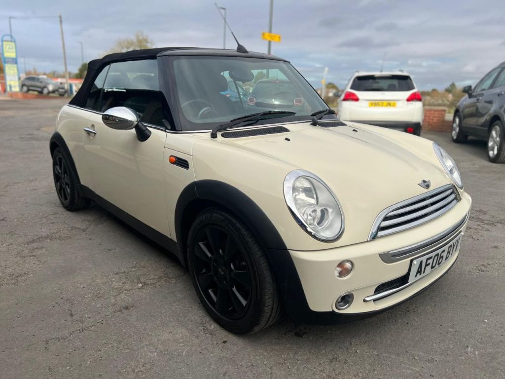 Used MINI Convertible 2006 for sale - 77685075: Photo 8