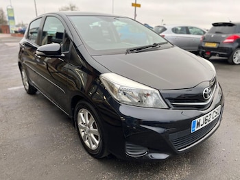 Used Toyota Yaris 2012 for sale - 77249170: Photo