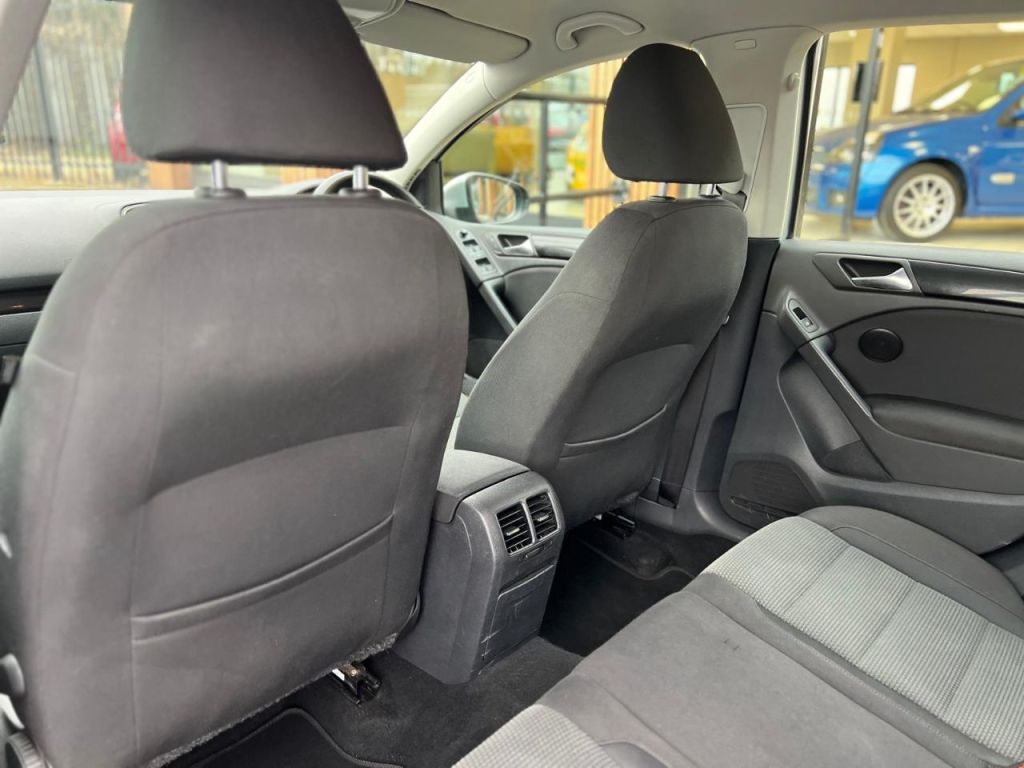 Used Volkswagen Golf 2011 for sale - 76162587: Photo 14
