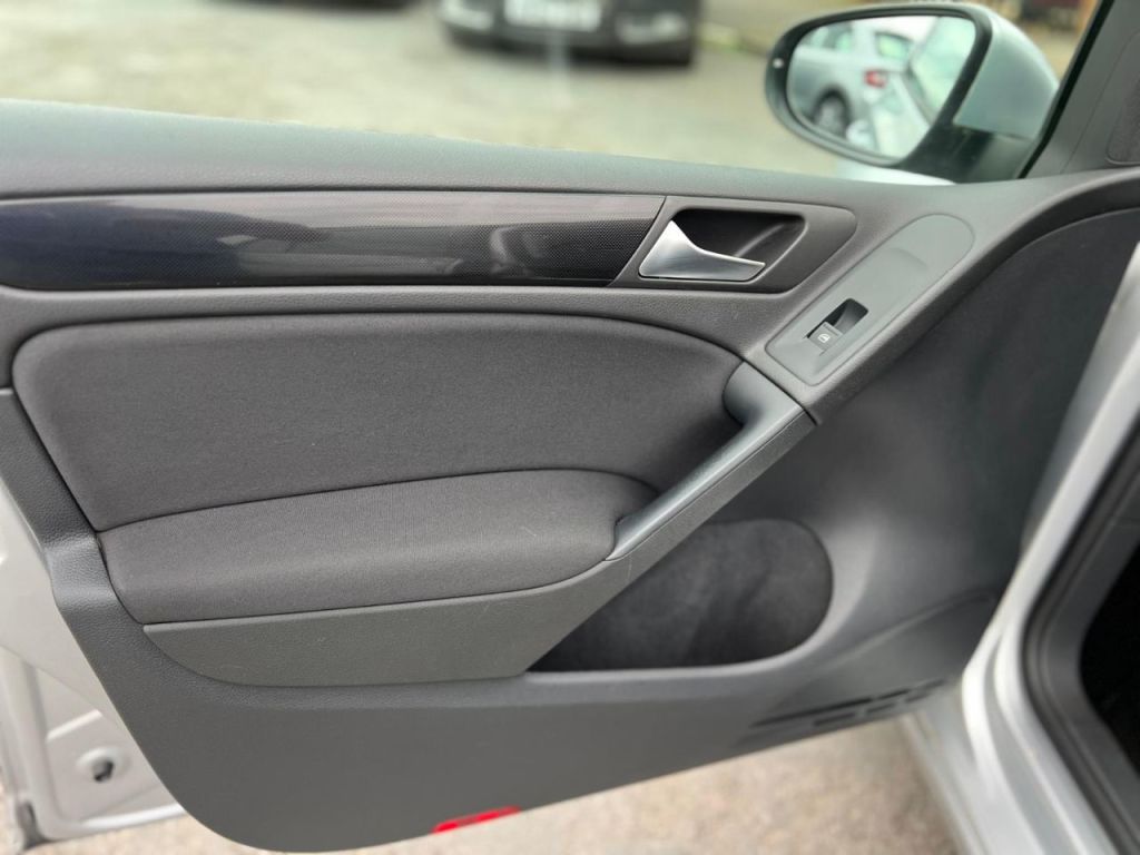 Used Volkswagen Golf 2011 for sale - 76162587: Photo 23