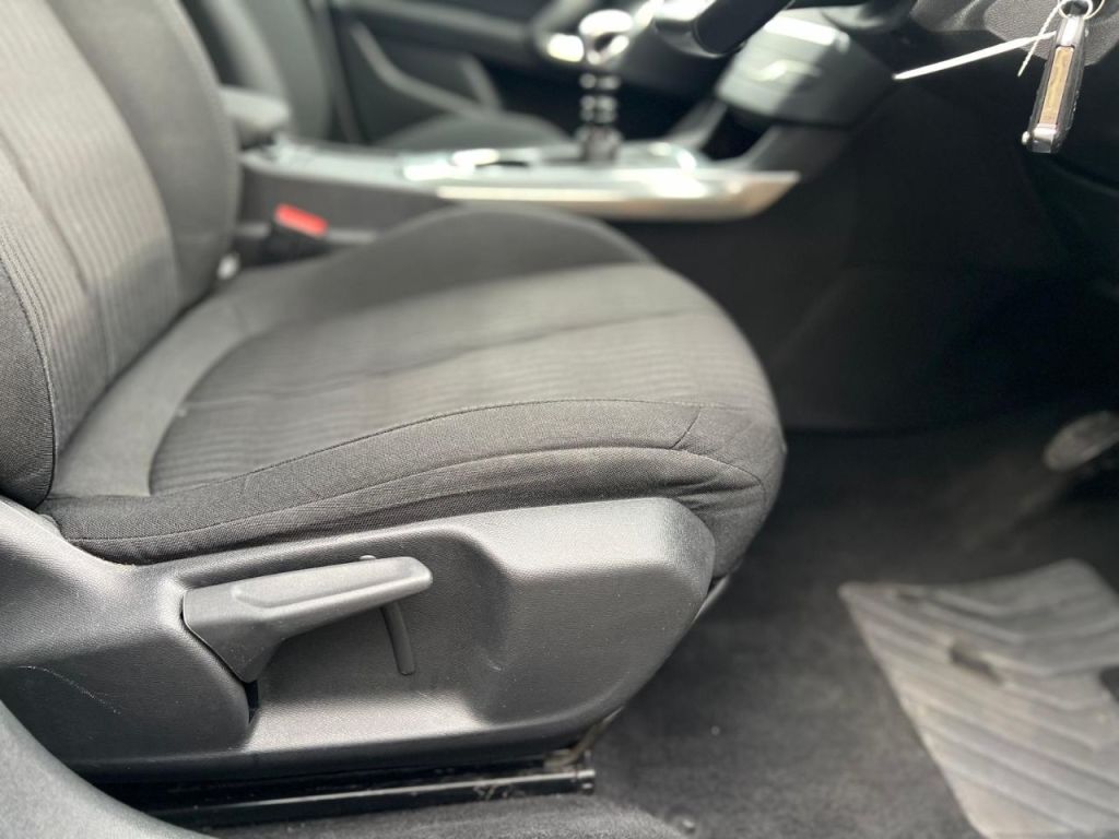 Used Peugeot 308 2015 for sale - 77138812: Photo 10