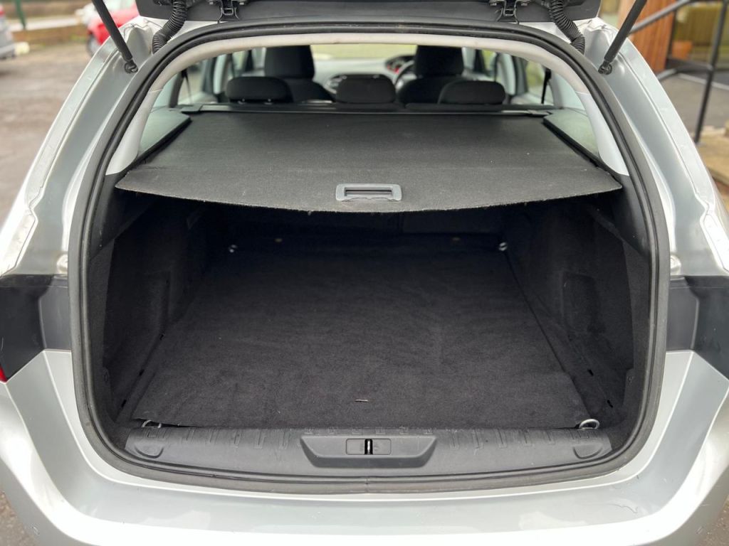 Used Peugeot 308 2015 for sale - 77138812: Photo 18