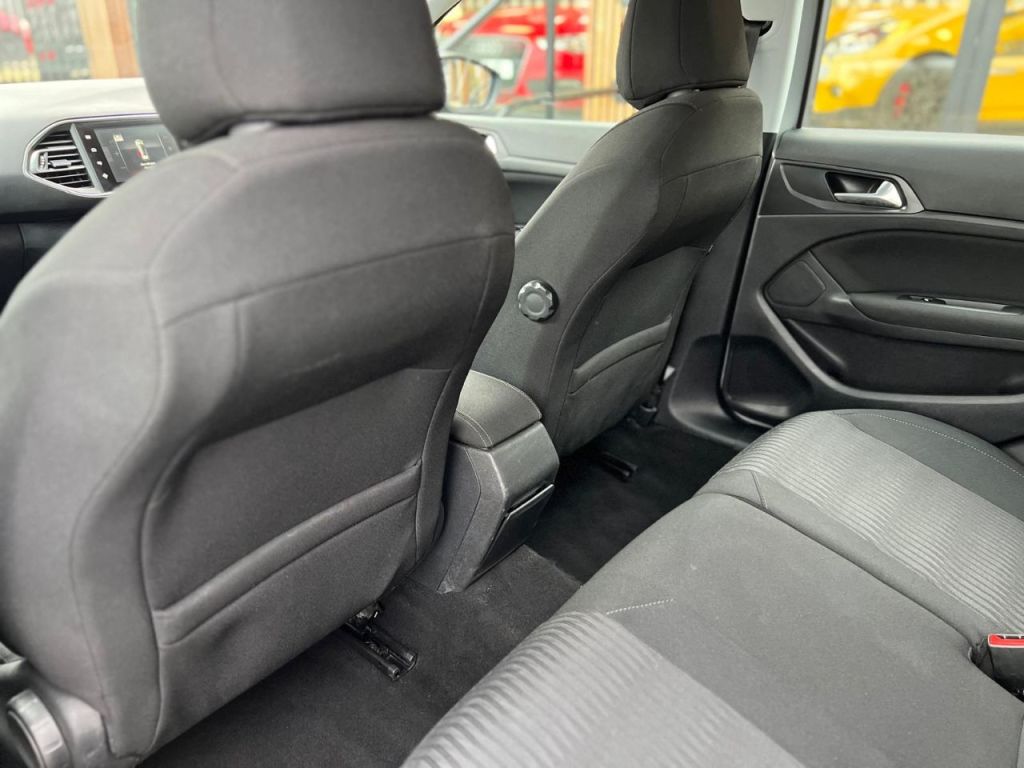 Used Peugeot 308 2015 for sale - 77138812: Photo 19