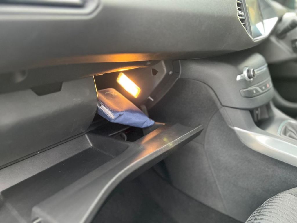 Used Peugeot 308 2015 for sale - 77138812: Photo 26