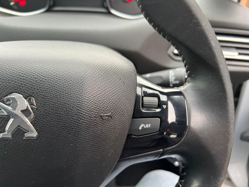 Used Peugeot 308 2015 for sale - 77138812: Photo 34