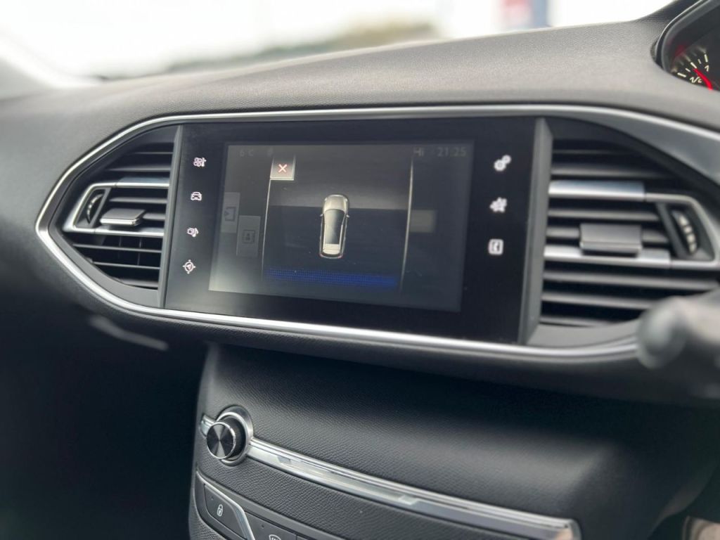 Used Peugeot 308 2015 for sale - 77138812: Photo 37